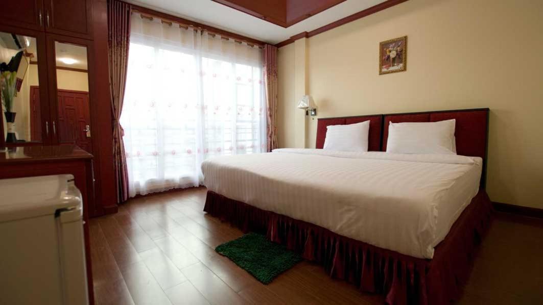 Bluebird Inn Паттая Екстер'єр фото