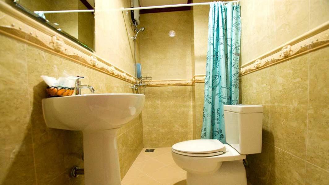 Bluebird Inn Паттая Екстер'єр фото