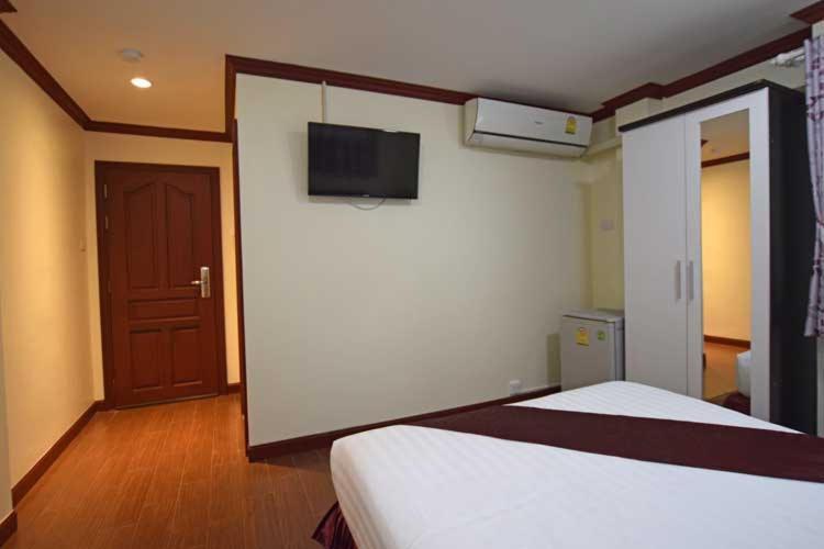 Bluebird Inn Паттая Екстер'єр фото