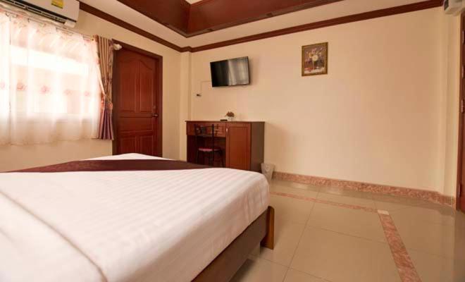 Bluebird Inn Паттая Екстер'єр фото