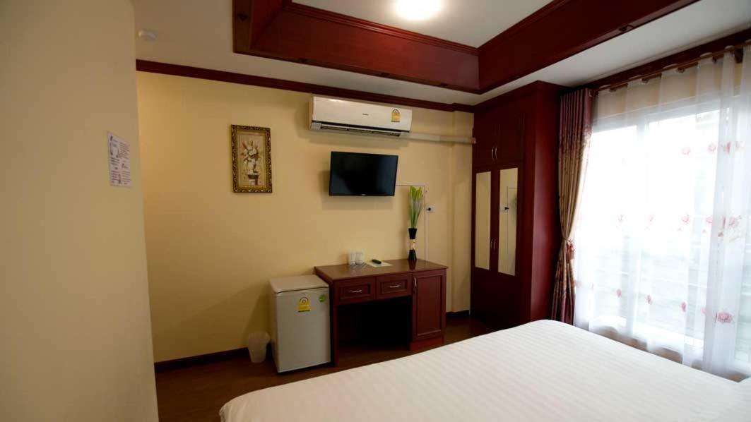 Bluebird Inn Паттая Екстер'єр фото