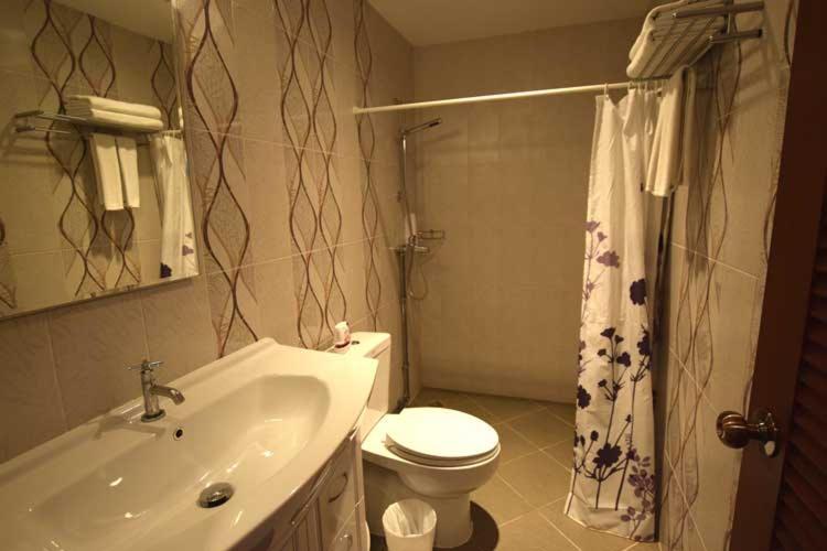 Bluebird Inn Паттая Екстер'єр фото